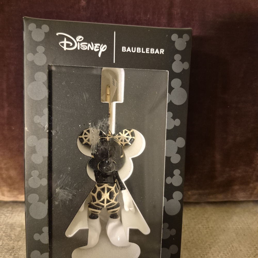 BaubleBar Disney Black and White Keychain